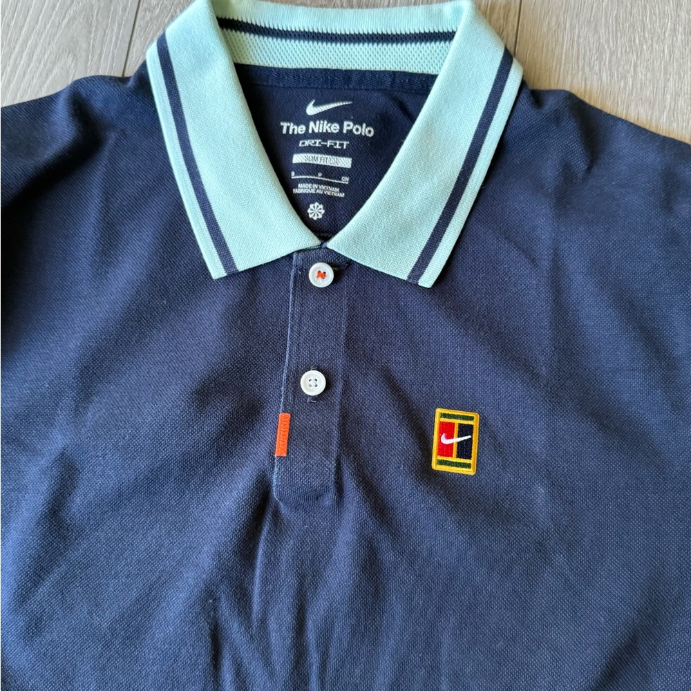 Nike Men's Navy Polo with Mint Collar